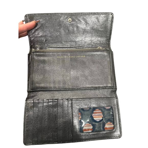 gorgeous Marc by Marc Jacobs Wallet in Gunmetal Gray - Picture 8 of 12